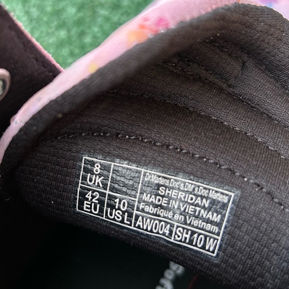 NWT Dr. Martens Sheridan Rainbow Suede Boot Pink 10 - Picture 9 of 14